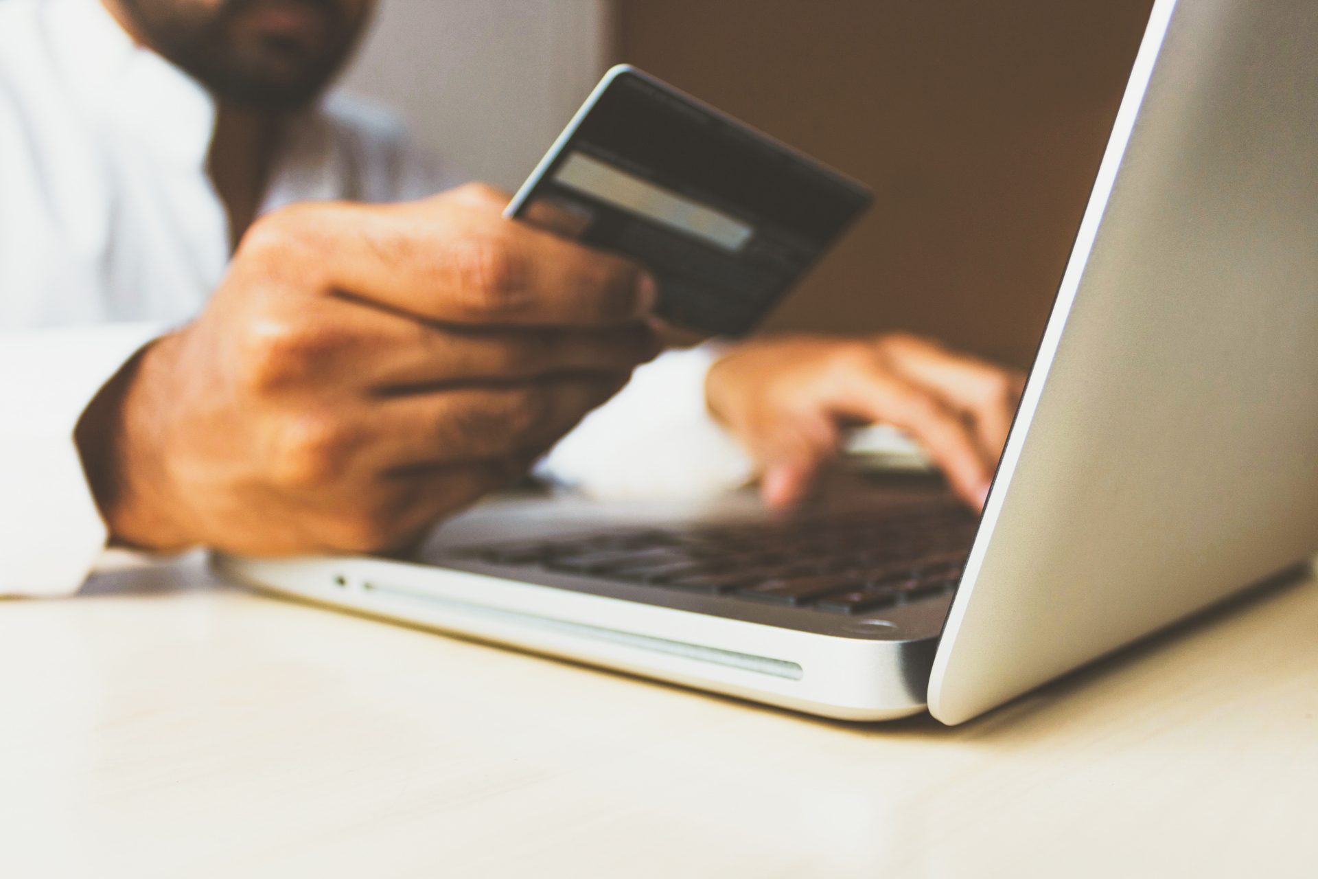 Read more about the article Mekanismene bak lojalitetsprogrammer i online kasinoer